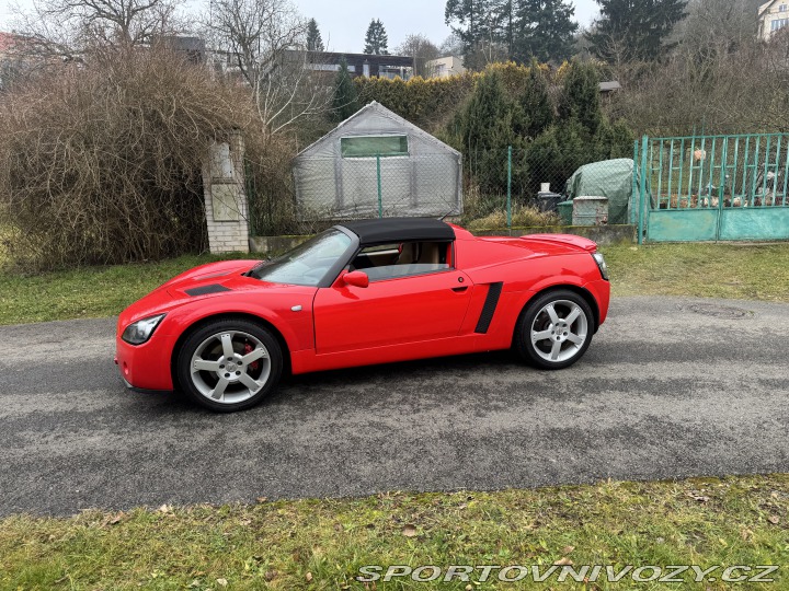 Opel Speedster 2.2 unikátní historie 2001