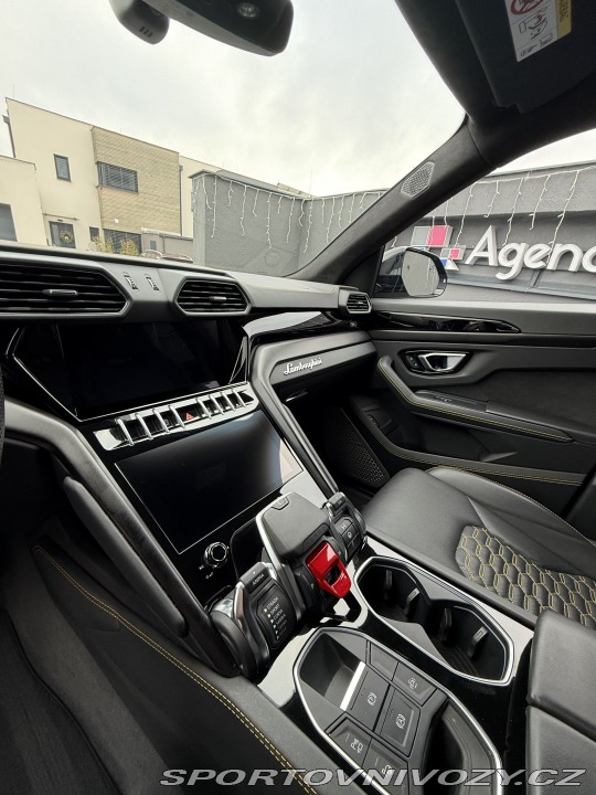 Lamborghini Urus 2022