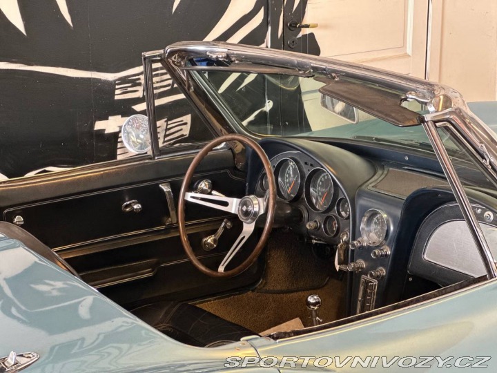 Chevrolet Corvette Stingray Convertible 1966