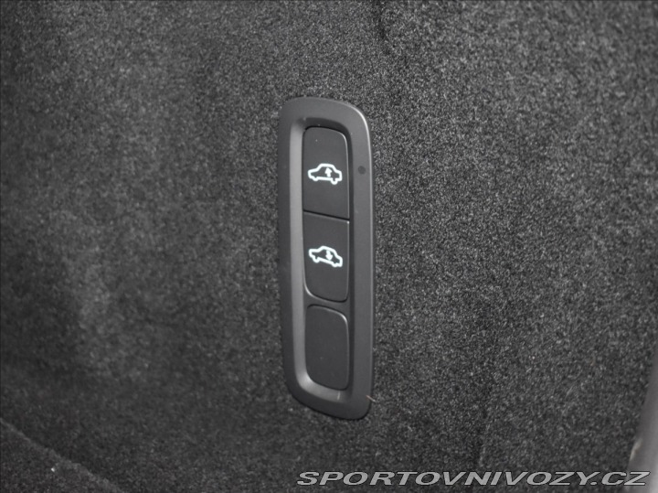 Volvo Ostatní modely XC60 2,0 T6 AWD Ult Pano,Vzduc 2025