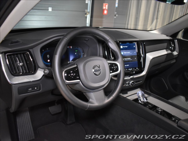 Volvo Ostatní modely XC60 2,0 T6 AWD Ult Pano,Vzduc 2025