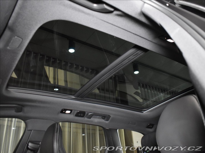 Volvo Ostatní modely XC60 2,0 T6 AWD PLUS Black Edi 2024