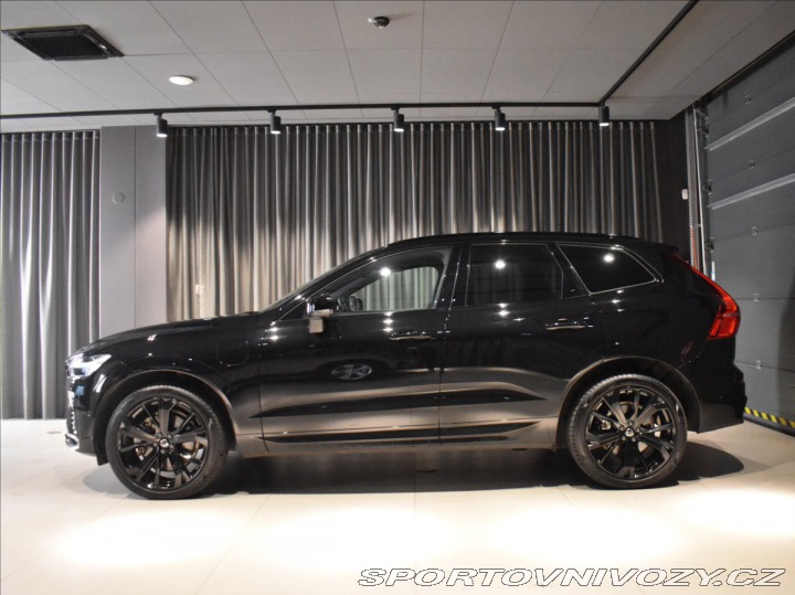 Volvo Ostatní modely XC60 2,0 T6 AWD PLUS Black Edi 2024