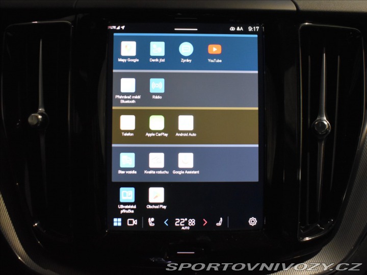 Volvo Ostatní modely XC60 2,0 T6 AWD PLUS Black Edi 2024