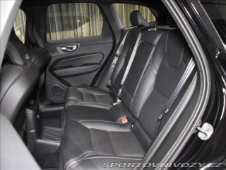 Volvo Ostatní modely XC60 2,0 T6 AWD PLUS Black Edi 2024