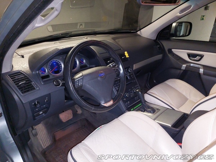 Volvo Ostatní modely XC90 2,4   D5 AWD 2012