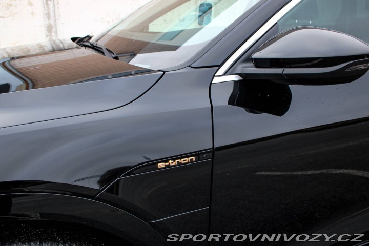 Audi Ostatní modely E-tron  50 QUATTRO Advanced / AJ 2020