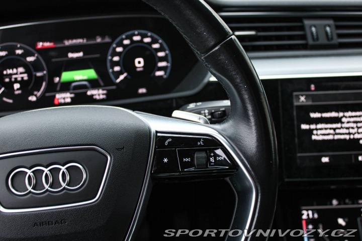 Audi Ostatní modely E-tron  50 QUATTRO Advanced / AJ 2020