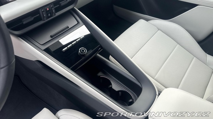 Porsche Macan 4 2025