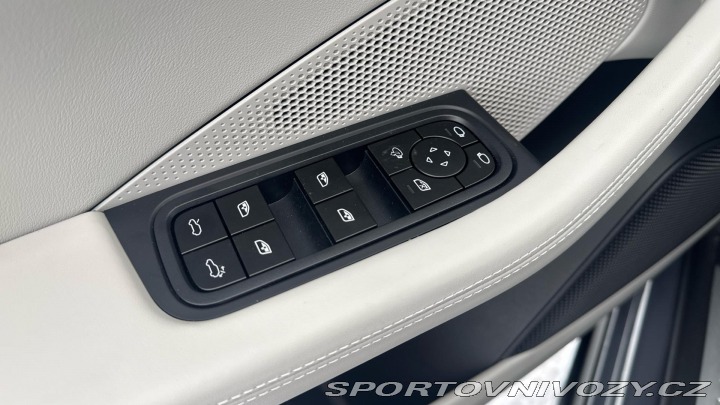 Porsche Macan 4 2025