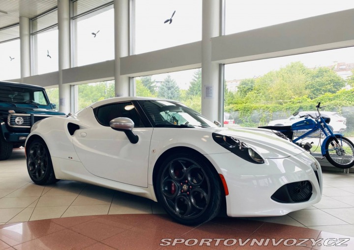 Alfa Romeo 4C 2015
