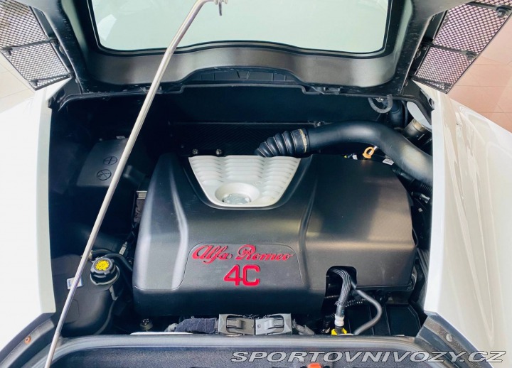 Alfa Romeo 4C 2015