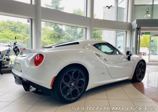 Alfa Romeo 4C 2015