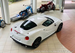 Alfa Romeo 4C 2015