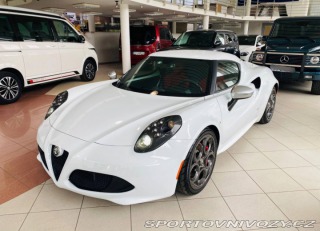 Alfa Romeo 4C 2015