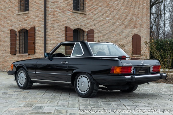 Mercedes-Benz SL 560 SL R 107 1986