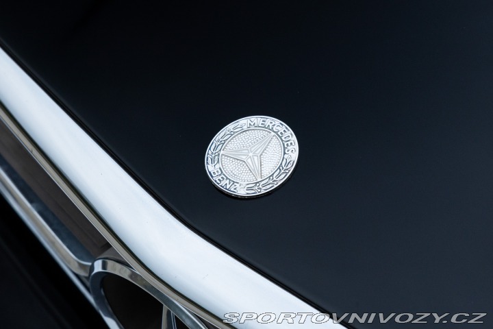 Mercedes-Benz SL 560 SL R 107 1986