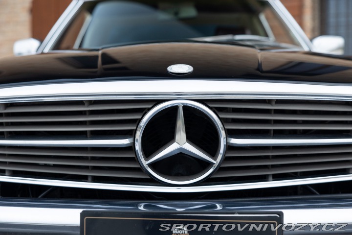 Mercedes-Benz SL 560 SL R 107 1986