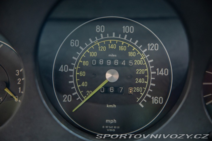 Mercedes-Benz SL 560 SL R 107 1986