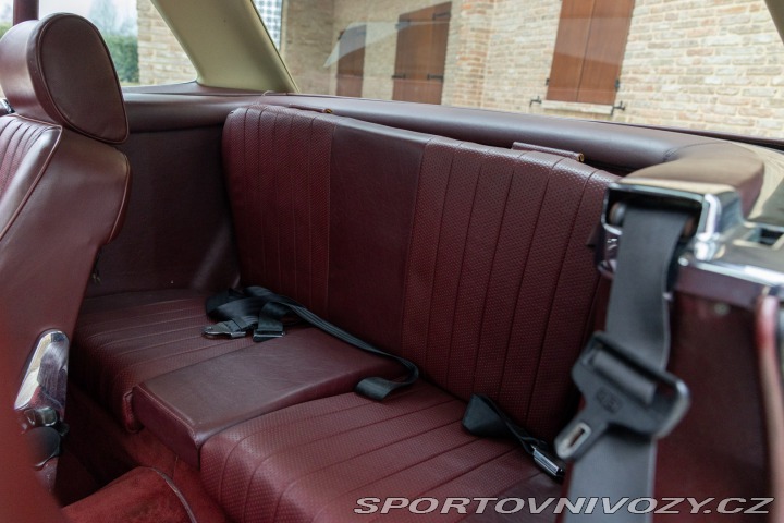 Mercedes-Benz SL 560 SL R 107 1986