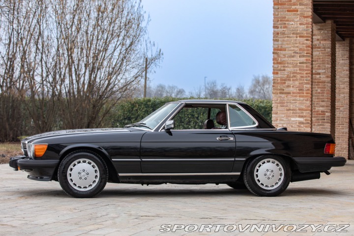Mercedes-Benz SL 560 SL R 107 1986