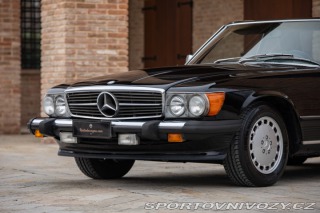 Mercedes-Benz SL 560 SL R 107 1986