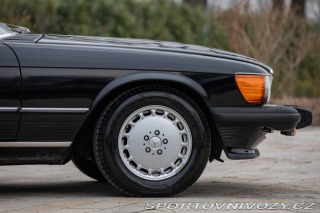 Mercedes-Benz SL 560 SL R 107 1986