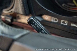 Mercedes-Benz SL 560 SL R 107 1986