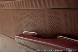 Mercedes-Benz SL 560 SL R 107 1986