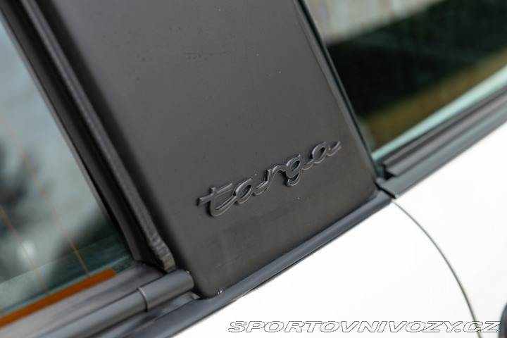 Porsche 911 CARRERA 3.2 G50 TARGA 1988