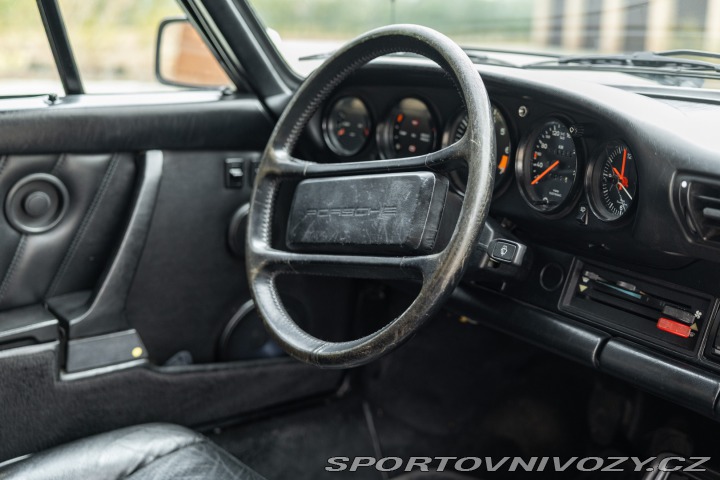 Porsche 911 CARRERA 3.2 G50 TARGA 1988
