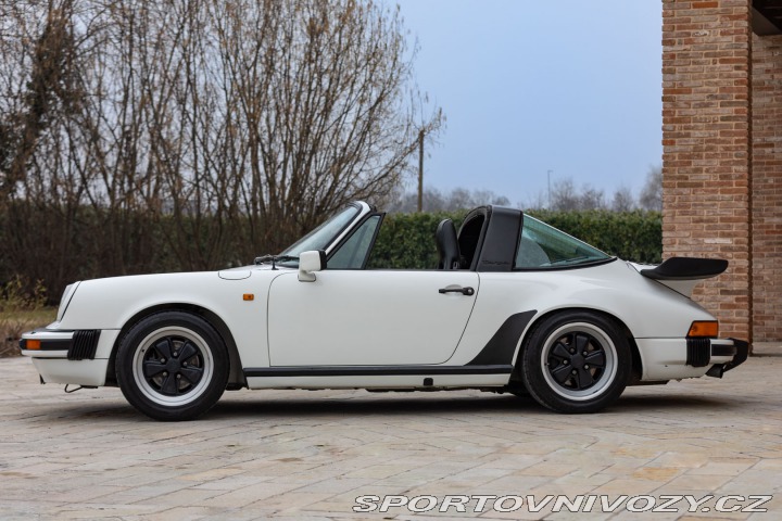 Porsche 911 CARRERA 3.2 G50 TARGA 1988