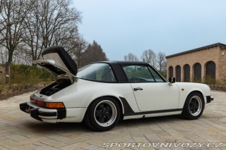 Porsche 911 CARRERA 3.2 G50 TARGA 1988