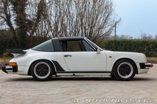 Porsche 911 CARRERA 3.2 G50 TARGA 1988