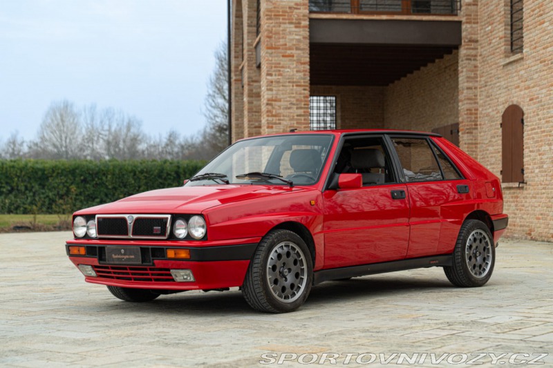 Lancia Delta HF INTEGRALE 16V