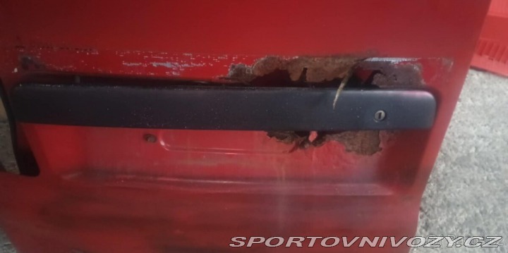 Volkswagen Ostatní modely Transporter 2,0   T5.1 2011 75 kW 2011