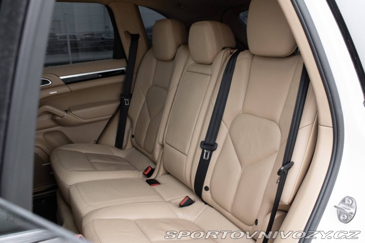 Porsche Cayenne S 3,0 176kw / AJ NA SPLÁ 2011
