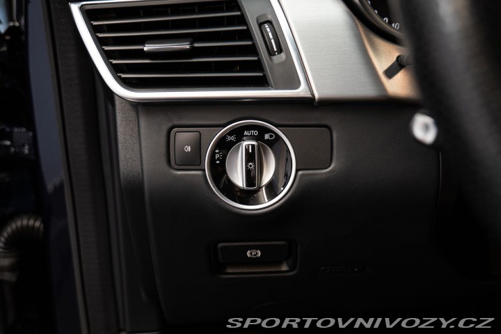 Mercedes-Benz Ostatní modely GL 500 2015