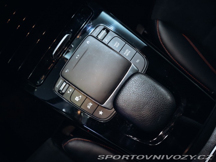 Mercedes-Benz A A 200 AMG 2022