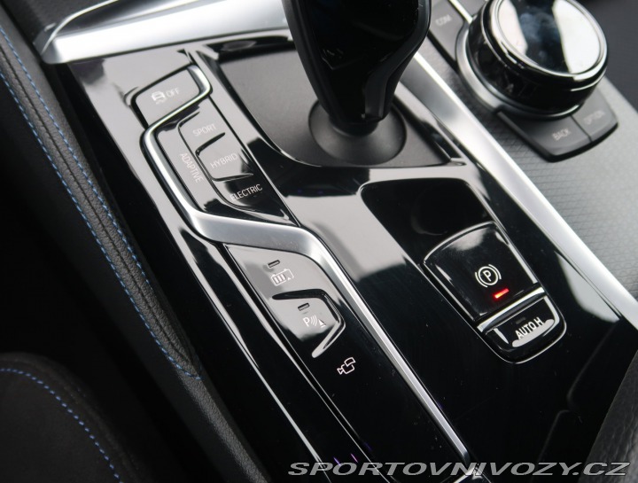 BMW 5 M Sport 530e xDrive 2021