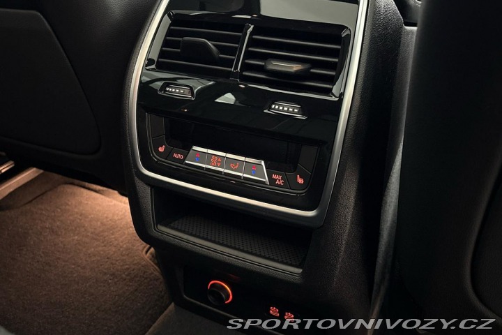 BMW X5 xDrive40i 2025