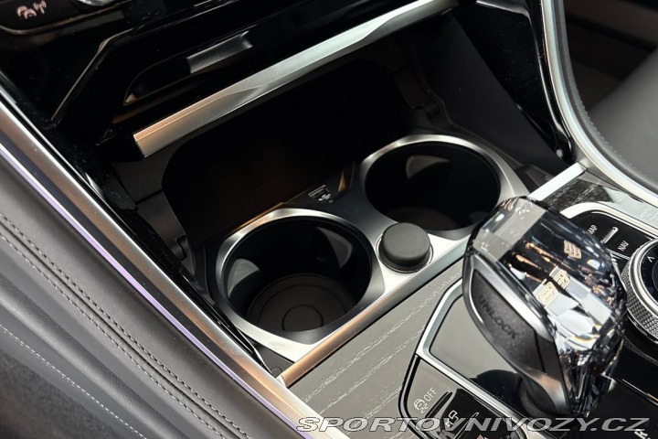 BMW 8 M850i xDrive 2021