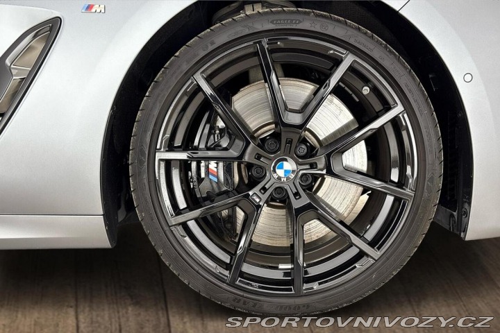 BMW 8 M850i xDrive 2021