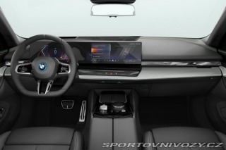 BMW 5 550e xDrive Touring 2025