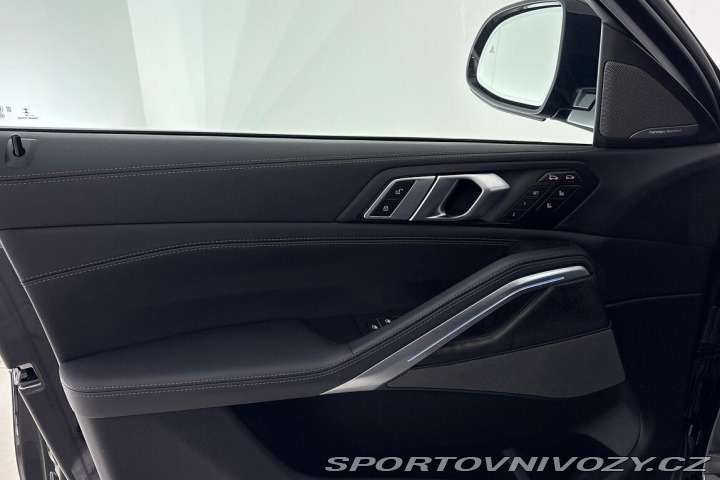 BMW X6 xDrive40d 2025