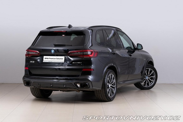 BMW X5 xDrive45e 2023