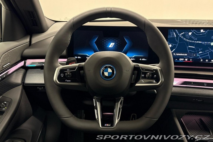 BMW i5 xDrive40 Touring 2025