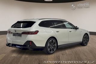 BMW i5 xDrive40 Touring 2025