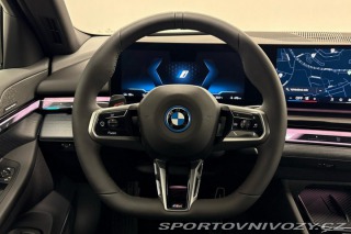 BMW i5 xDrive40 Touring 2025