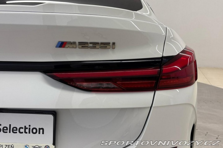 BMW 2 M235i xDrive 2024